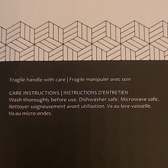 Short Stories Set of 4 Ceramic Stoneware Mugs Cream & Tan - Picture 5 of 6